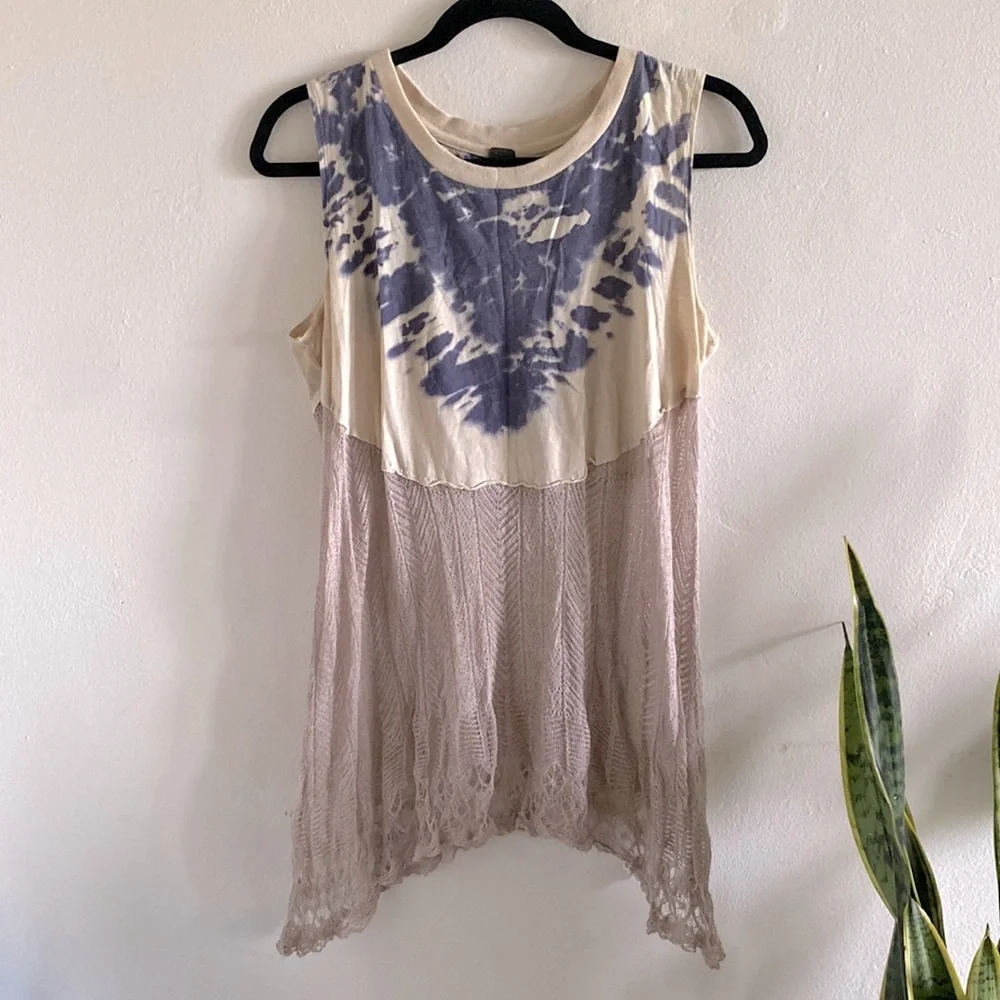 Free Pwople flowy Tank - Picture 1 of 3